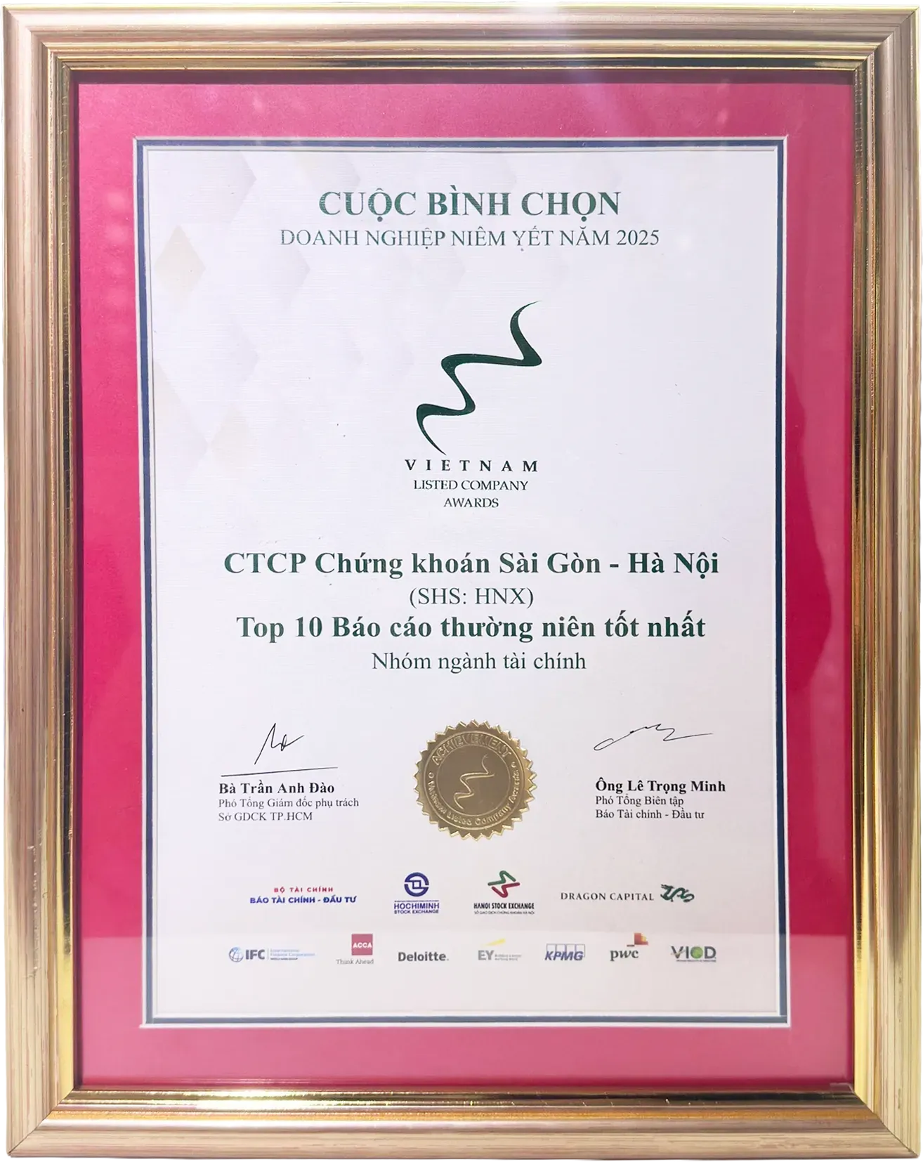 Cuộc Bình chọn Doanh nghiệp Niêm yết (VLCA) 